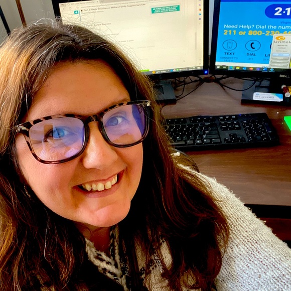 Meet your Posher, Tabitha - Picture 1 of 3